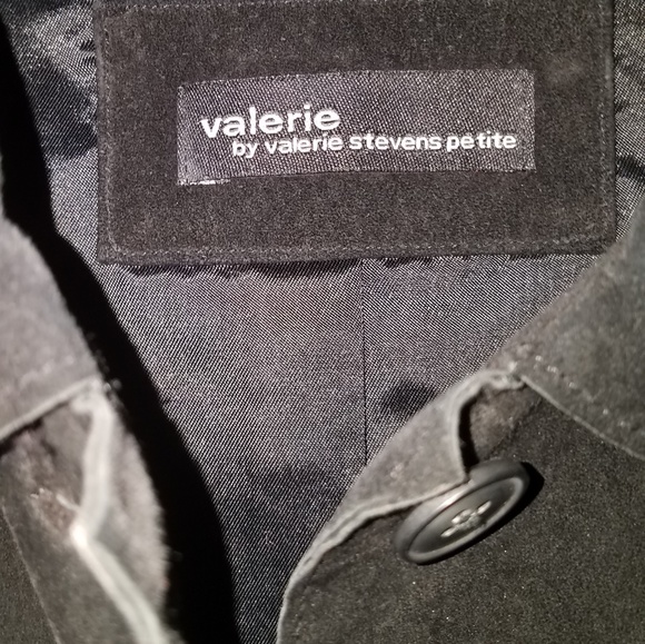 Jacket - Picture 2 of 4